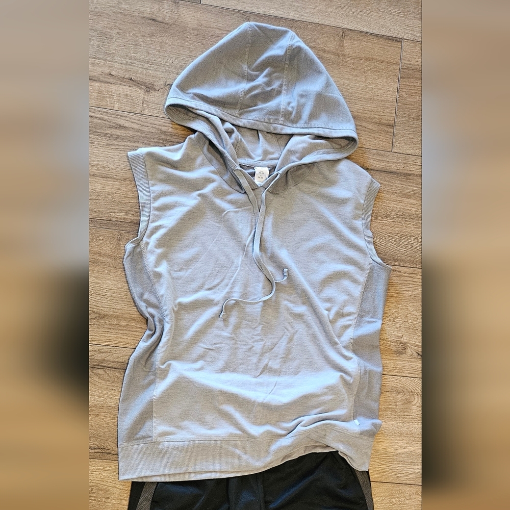 Lightly Worn - MARIKA - Gray Sleeveless Hoodie - Size Small